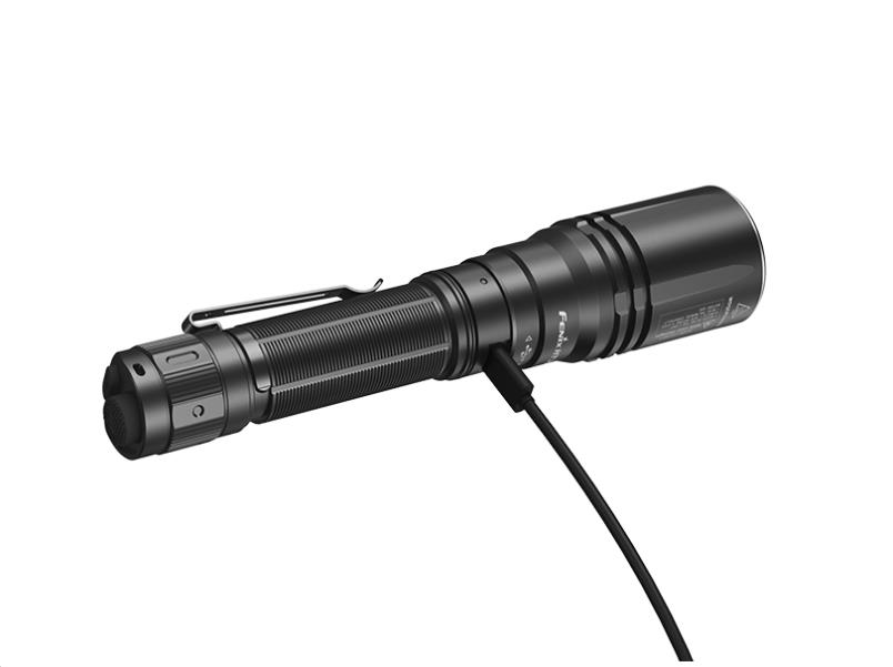 FENIX HT30R Beyaz Lazer El Feneri 500 Lümen