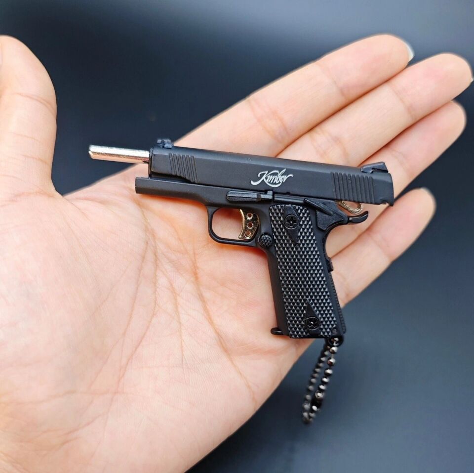 Colt Tabanca Gerçekçi Sökülebilir ve Kurulabilir Anahtarlık
