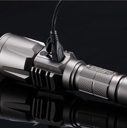 NITECORE P25 860 LUMEN SARJLI EL FENERI(USB SARJ)