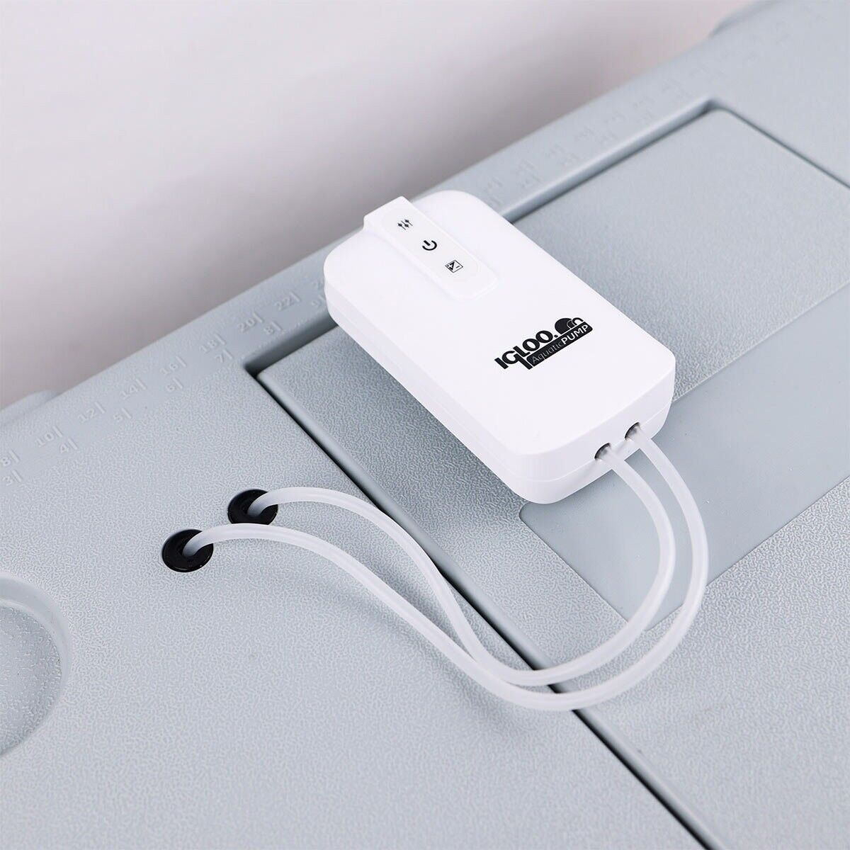 IGLOO CoreMAX 75 Tekerlekli Buzluk 75 Litre
